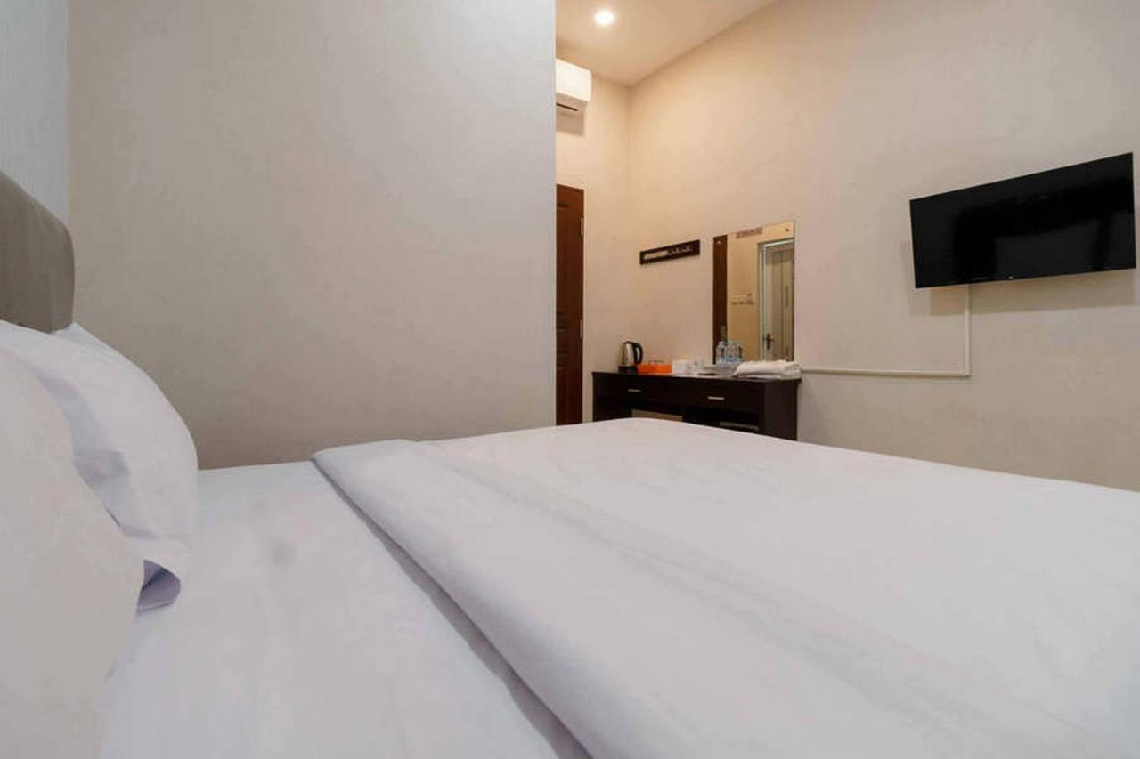 Reddoorz At Seindo Hotel Medan Sunggal Dış mekan fotoğraf