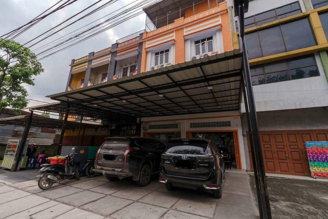 Reddoorz At Seindo Hotel Medan Sunggal Dış mekan fotoğraf
